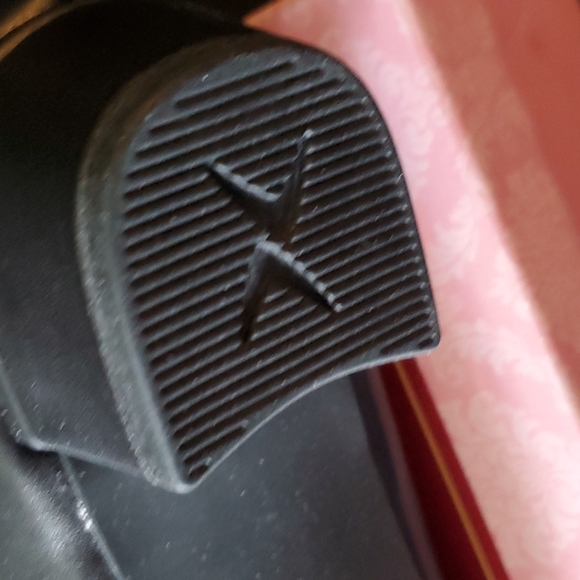 NWT Aetrex Leather Classic Low Pump 10W, Black - Picture 8 of 16